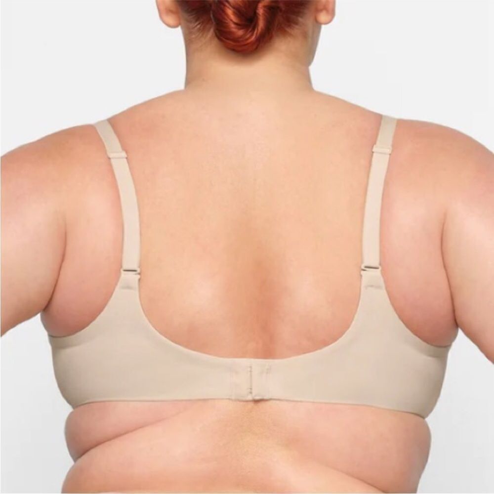 SKIMS | NEW Fits Everybody T-Shirt Bra in Sand Women’s Size 32DDD - Picture 2 of 9